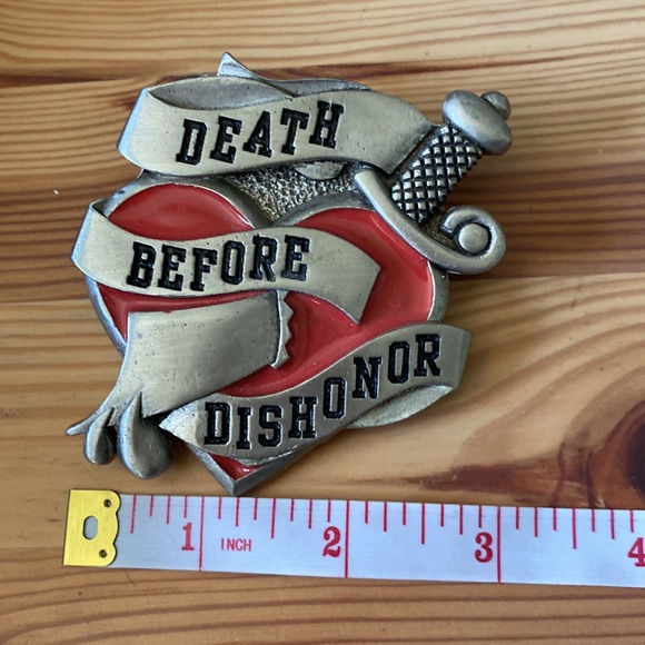Belt Buckle “Death Before Dishonor” - Picture 2 of 4